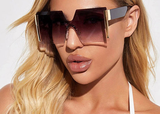 Queens Square Show Stoppers Sunglasses